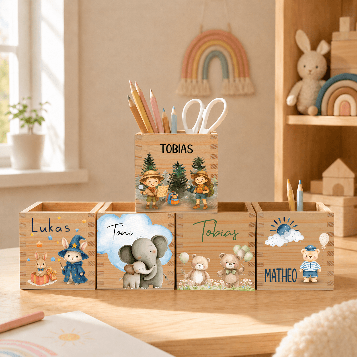 kinder-stiftebox-wunschname-holz-motiv Personalisierte Kinder Stiftebox aus Holz – Bild 2